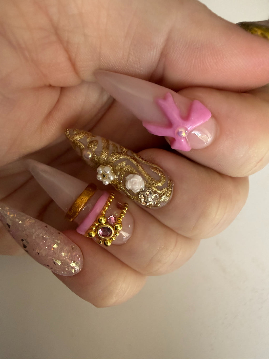 Bague De Rosé Pink Luxury Pink Gold Press On Nails | 3D Bow Pearl Nails | Rococo French Tip Stiletto Nails | Handmade Blush Glam Nails | Bague de Rose