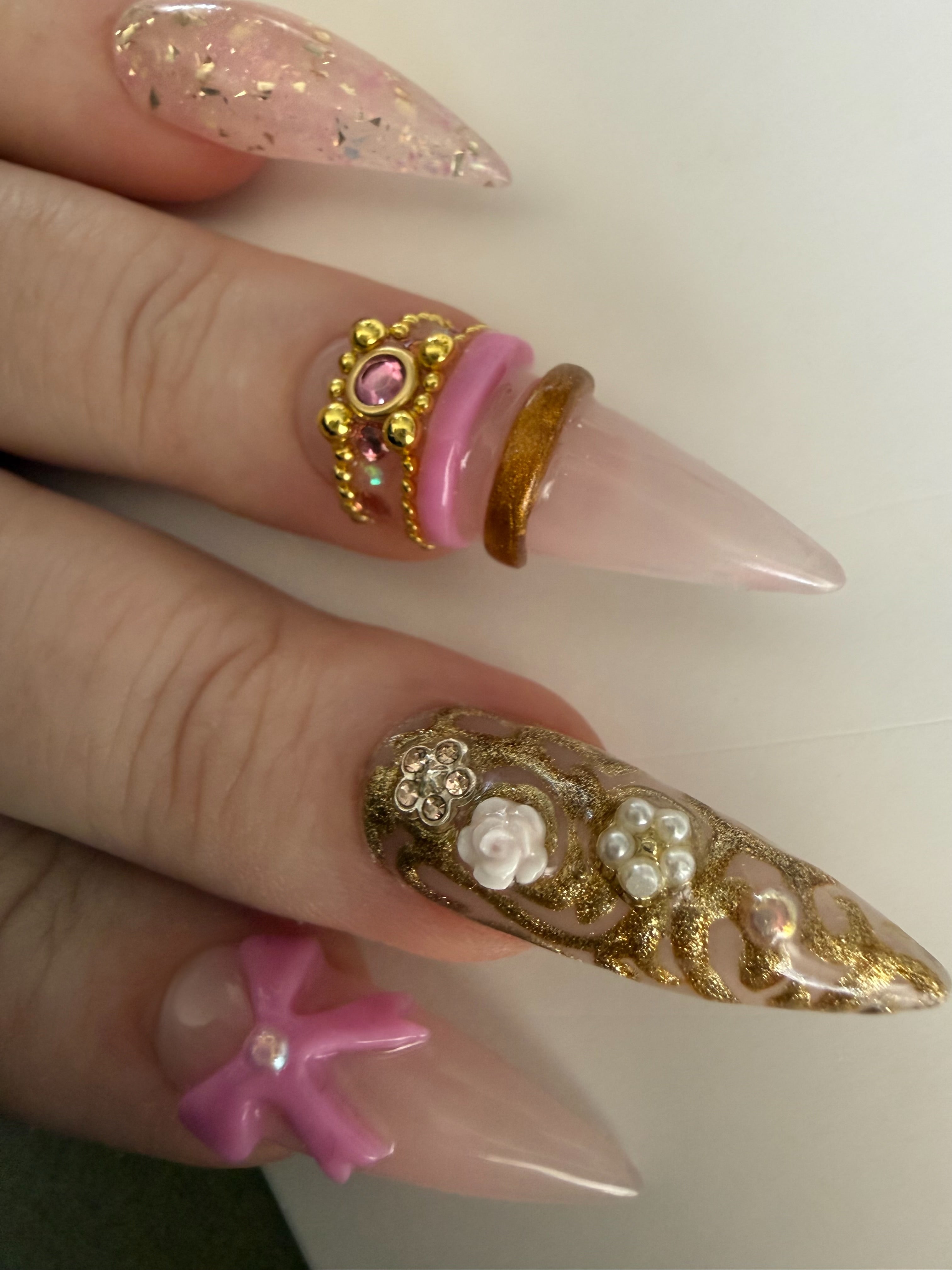 Bague De Rosé Pink Luxury Pink Gold Press On Nails | 3D Bow Pearl Nails | Rococo French Tip Stiletto Nails | Handmade Blush Glam Nails | Bague de Rose